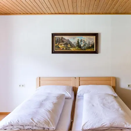Apartment Scenic In Rattenberg Near Reintaler